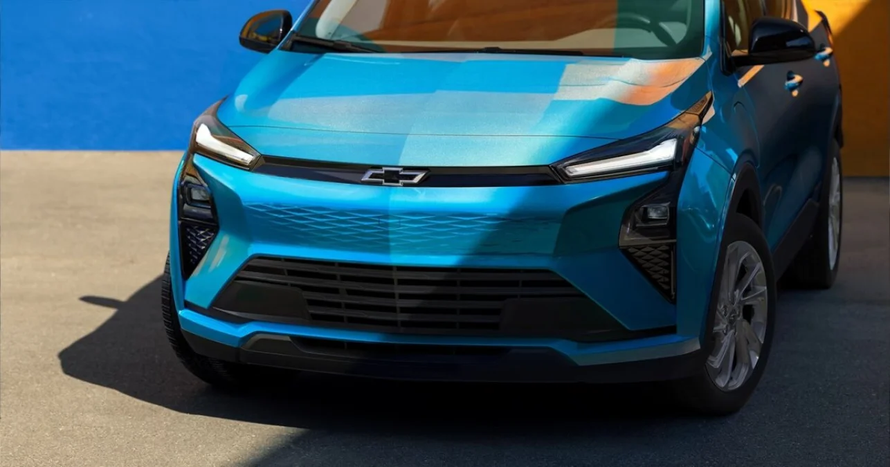 Electric Vehicle Market Diverges: Used Car Surge vs. New Car Slump