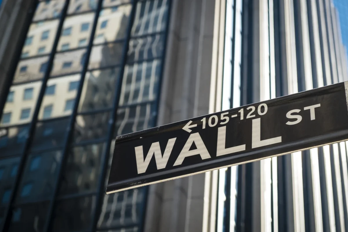 Market Pulse: Key Tech Earnings, Economic Signals, and Global Forces Shape Week Ahead