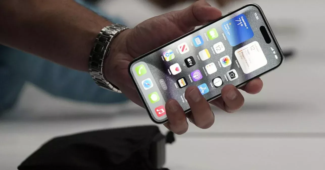 Supreme Court weighs phone searches to find criminals amid complaints of 'digital dragnets'