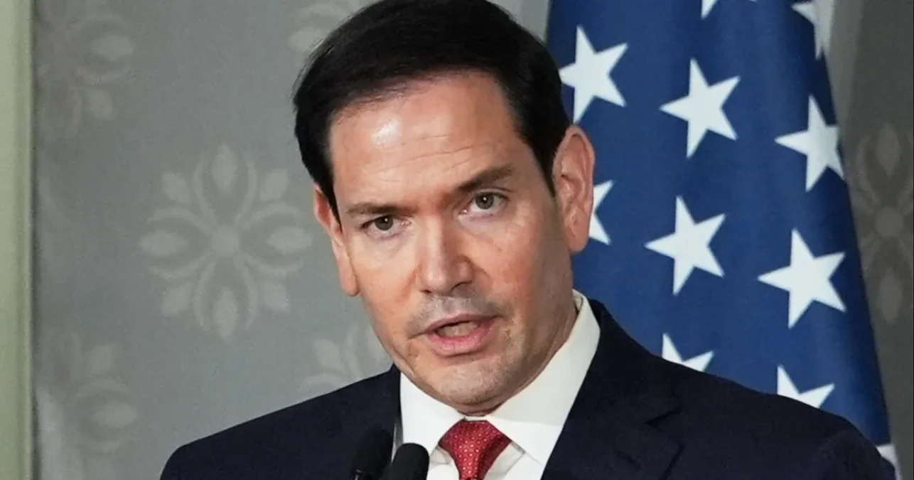 Trump Administration Implements Offshore Ebola Quarantine, Bans U.S. Entry for Infected Citizens
